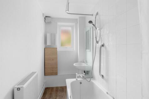 UplandsCourt-010.jpg