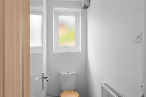 UplandsCourt-011.jpg