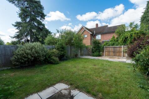UplandsCourt-004.jpg