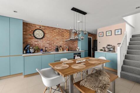 2-GloucesterSt-016.jpg