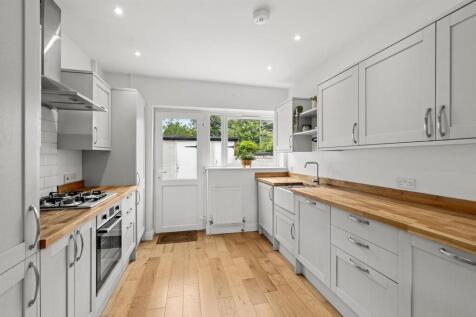 3-MeadowRiseRoad-015.jpg