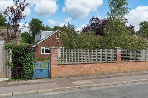 3-MeadowRiseRoad-003.jpg
