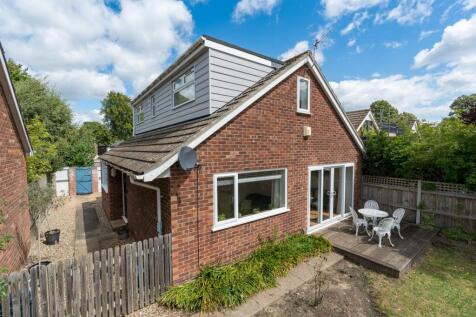 3-MeadowRiseRoad-004.jpg