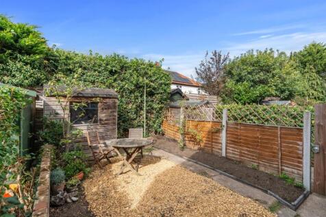 11HenleyRd-010.jpg
