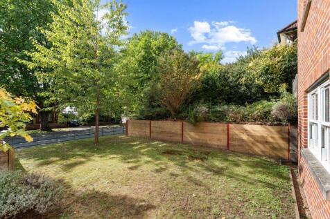 223aEarlhamRd-004.jpg
