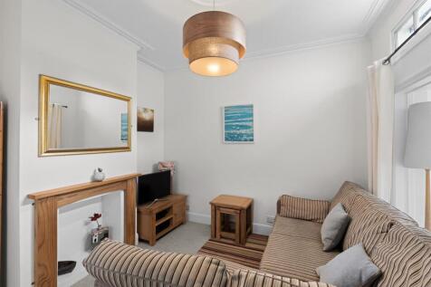 45 Sandringham Road -008.jpg