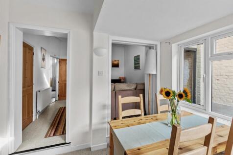 45 Sandringham Road -012.jpg