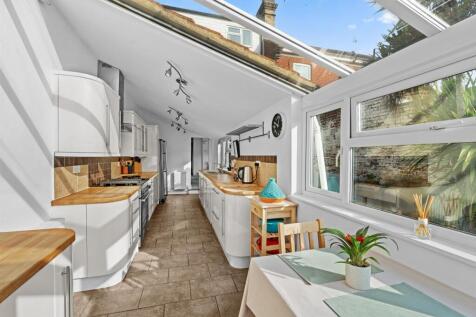 45 Sandringham Road -019.jpg