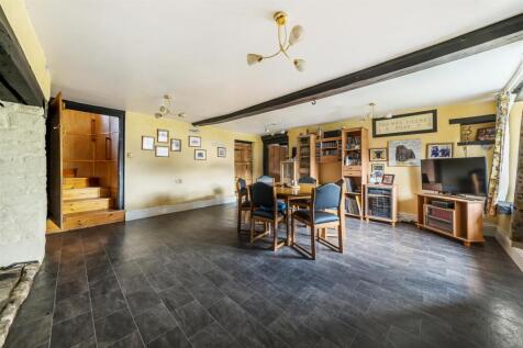 Farmhouse Dining Room