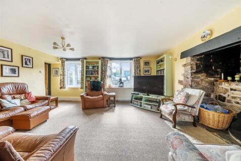 Farmhouse Sitting Room