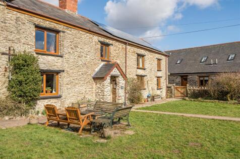 Court Farm