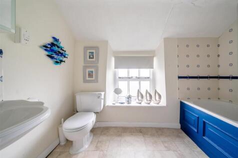 Main House Bathroom