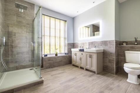 Shower ROom.jpg