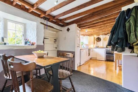 Main kitchen.jpg