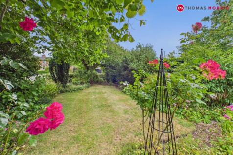 Lawned Garden