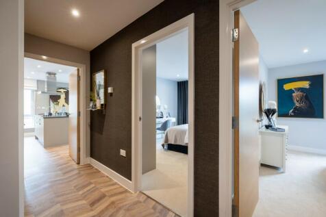 Show Apartment