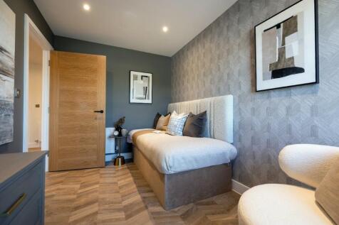 Bedroom 4 / Study