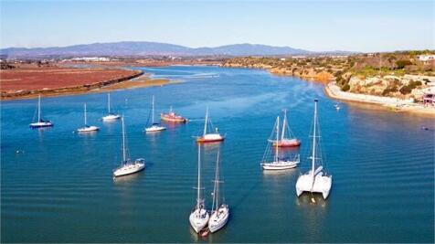 Alvor river