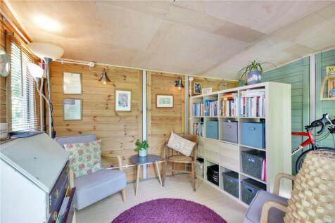 Garden Office Inside