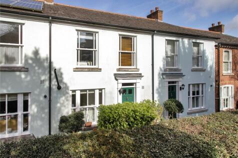 9 Priory Gardens