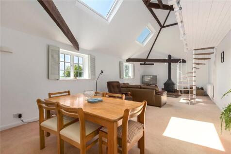 Sitting/Dining