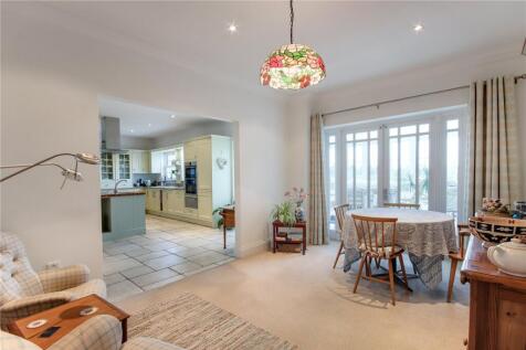 Breakfast Room
