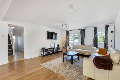 Sitting/Dining Room