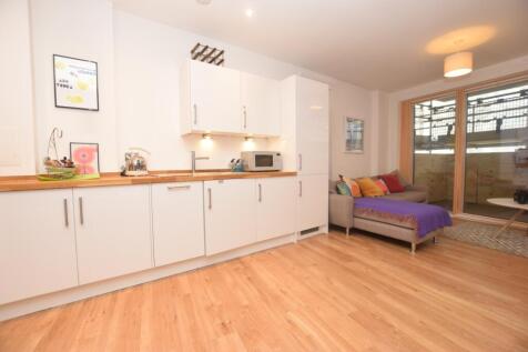 Kitchen/Reception