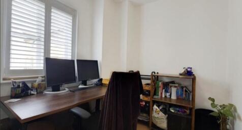 Screenshot 2025-1...