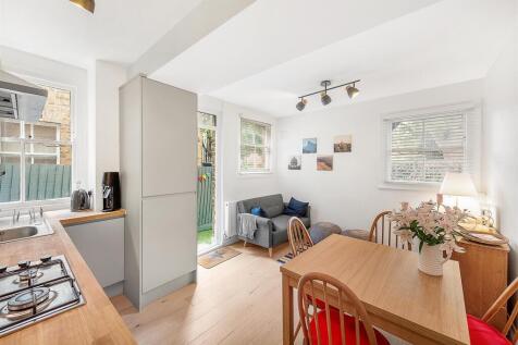 Kitchen Diner 1.jpg
