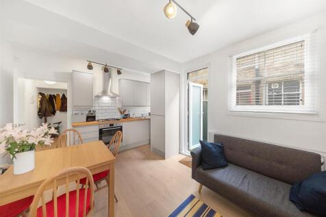 Kitchen Diner 2.jpg
