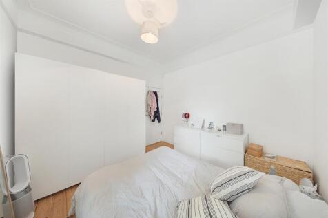 Bedroom 4.jpg