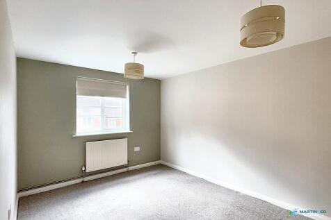 9a3082b8-faeb-437...