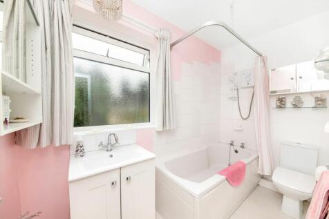 HOUSE BATHROOM