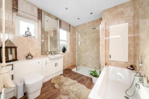 HOUSE BATHROOM