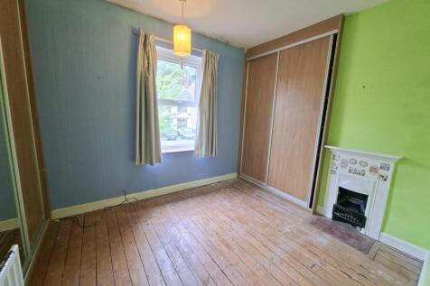 BEDROOM 0NE