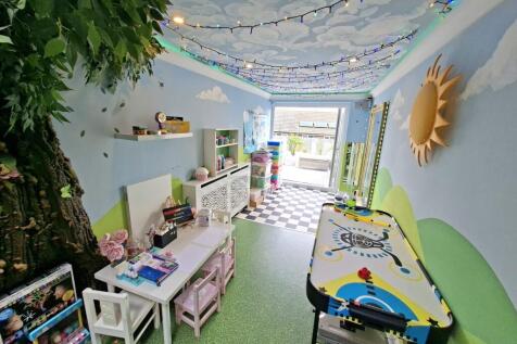DINING ROOM/PLAY ROOM
