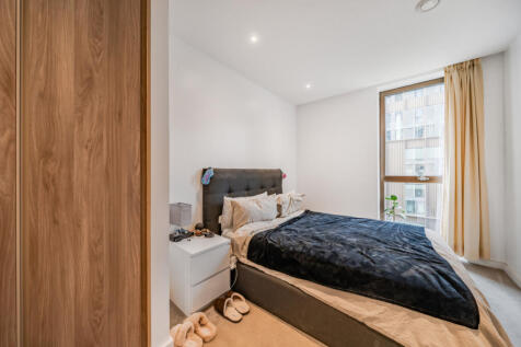 Principal Bedroom.jpg