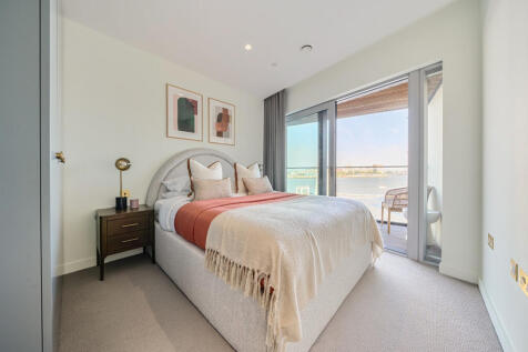 Principal Bedroom.jpg