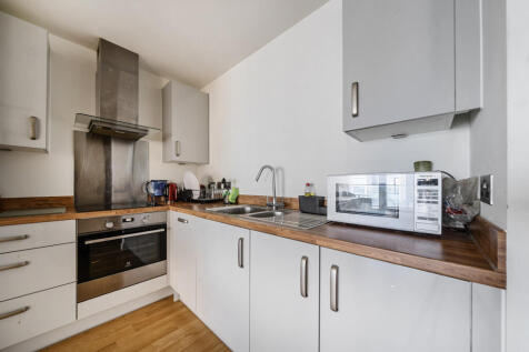 Kitchen (2).jpg