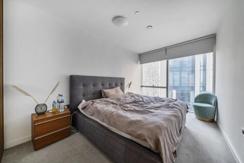 Bedroom (1).jpg
