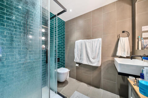 Ensuite.jpg