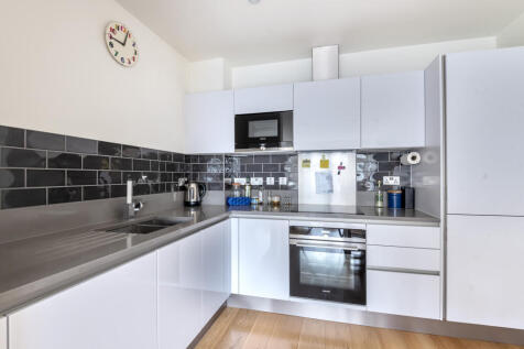 Kitchen 2.jpg