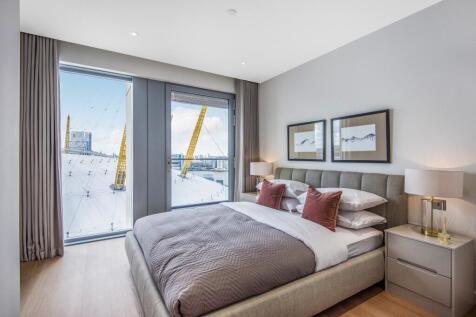 Bedroom 1.jpg