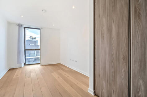 Principal Bedroom.jpg