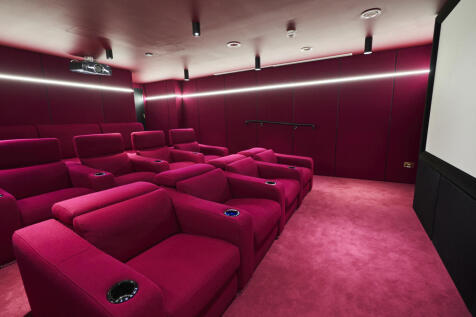 Cinema 1.jpg