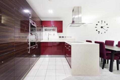 H&amp;G 12 Altura Tower