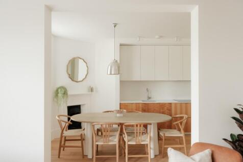 Connaught Mansions_F