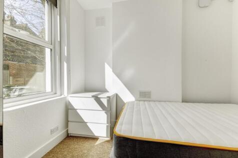 Flat_5__5_Theatre_Rd