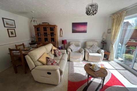 Sitting/Dining Room